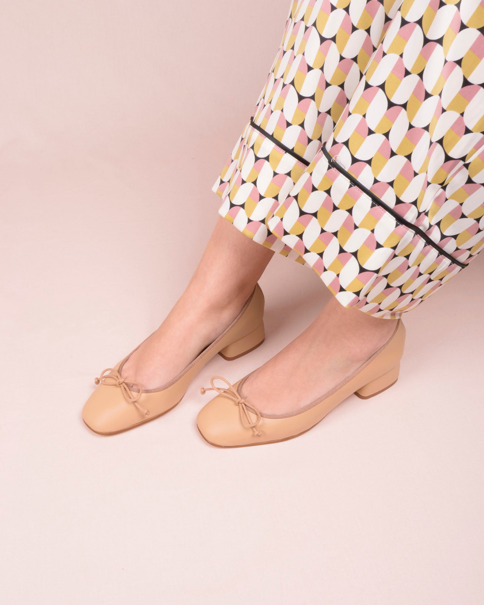 URIELE BEIGE